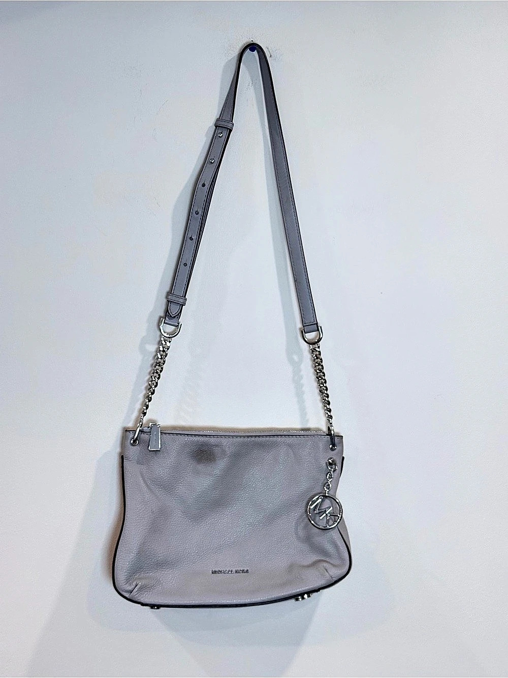 🔥Michael Kors Shoulder Bag Gray EUC🔥